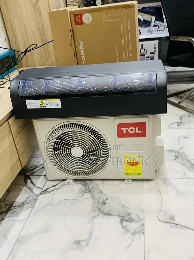 High Airflow Split Dark Grey Inverter TCL 1.5hp · Photo 1