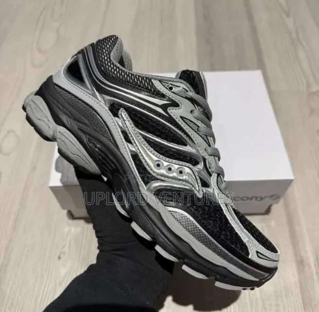 Saucony Progrid Omni 9 · Photo 1