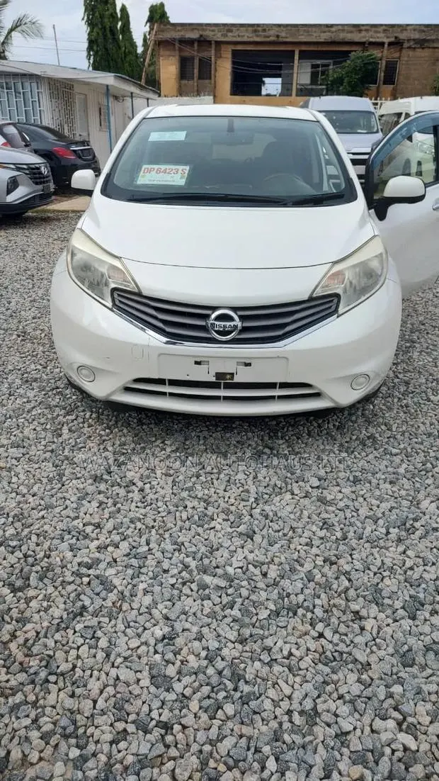 Nissan Note 1.6 Petrol 2013 White