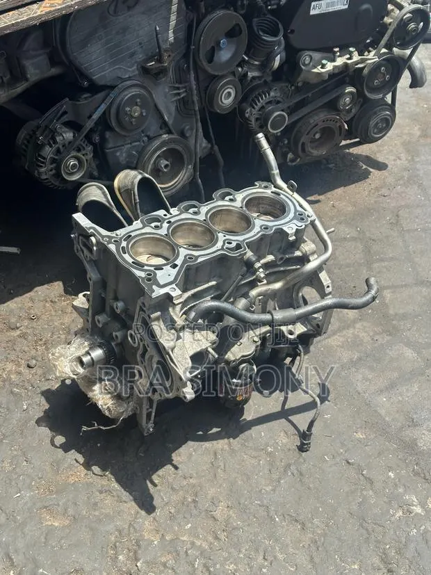Elantra 2012/2013 Engine Block · Photo 1