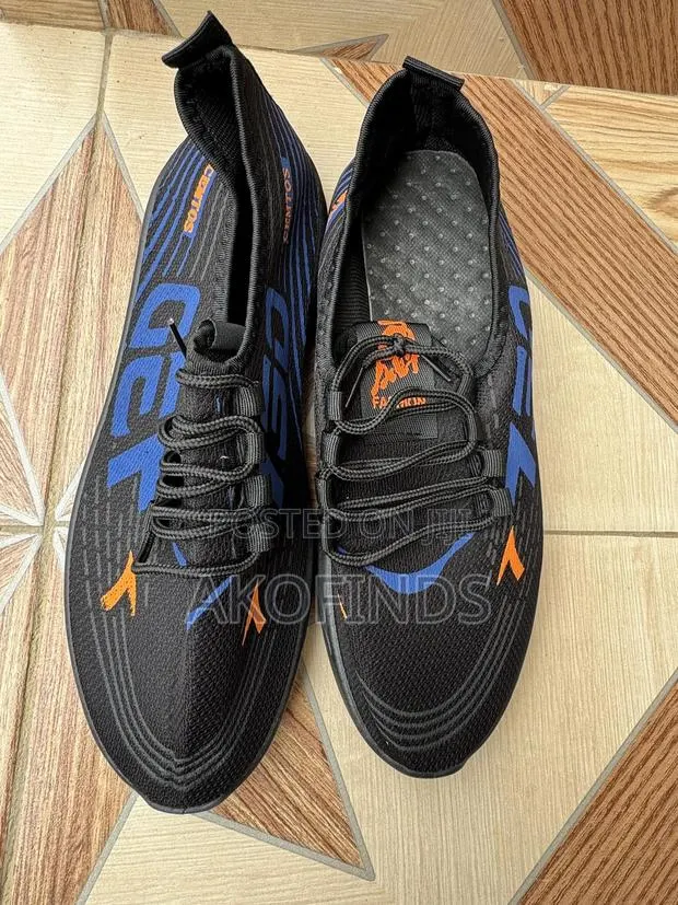 Sneakers Very Comfortable Good for Ghanaian Weather · Photo 1