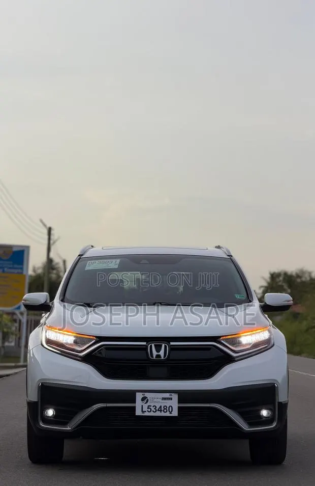 Honda CR-V Touring 2022 White · Photo 1