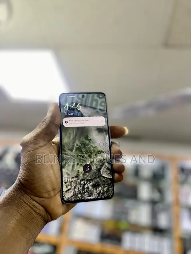 Google Pixel 8 128 GB Gray · Photo 1