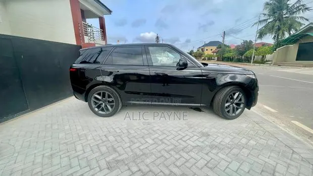 Land Rover Range Rover Sport 2026 Black · Photo 1