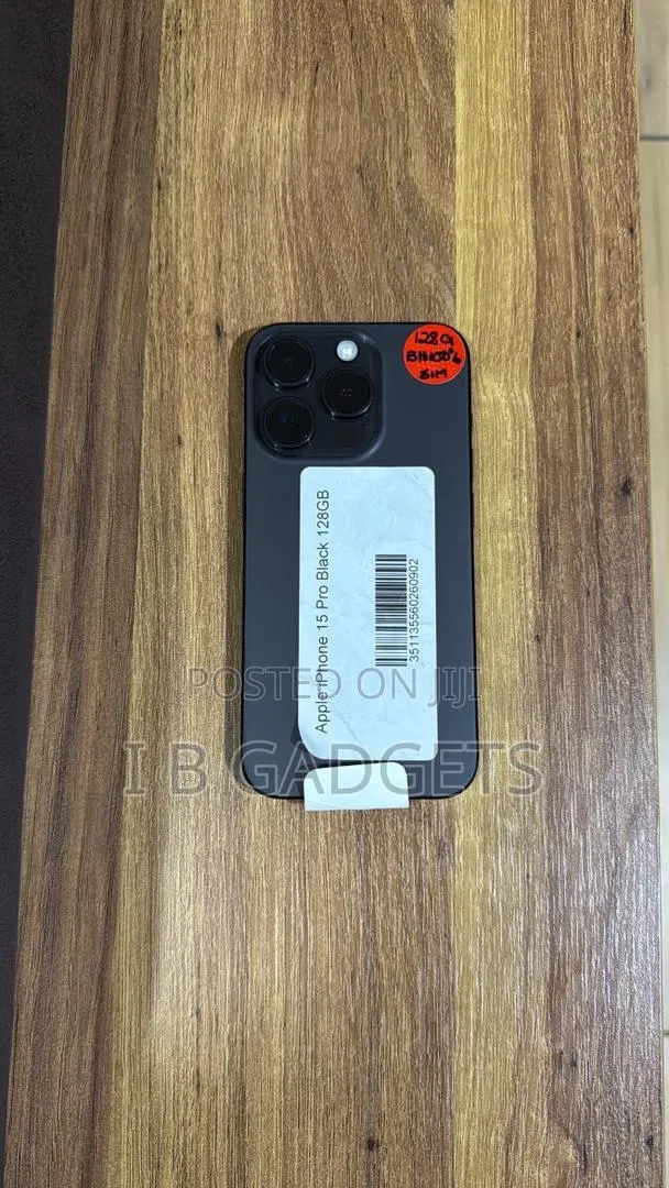 Apple iPhone 15 Pro 128 GB Blue · Photo 1
