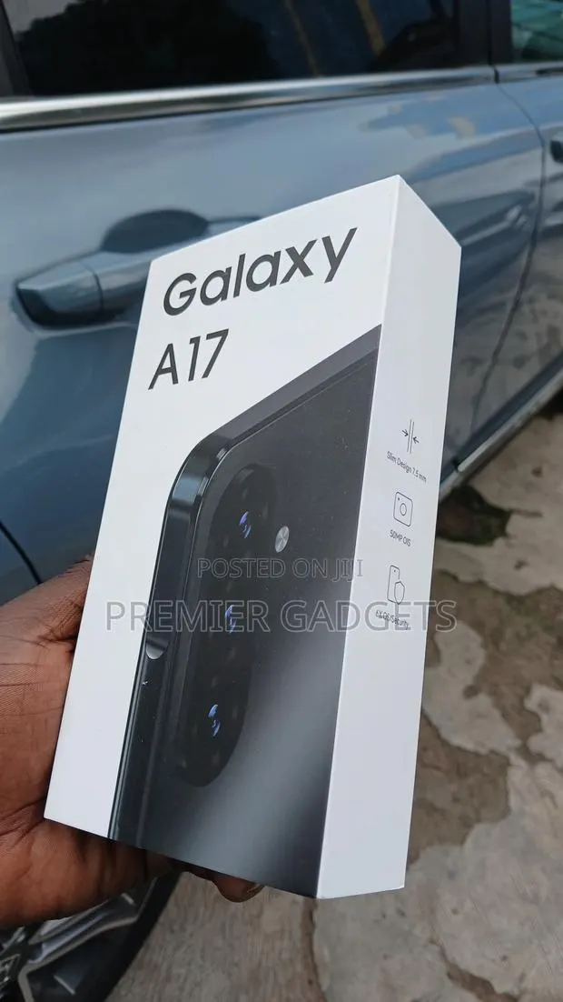 New Samsung Galaxy A17 5G 256 GB Silver · Photo 1