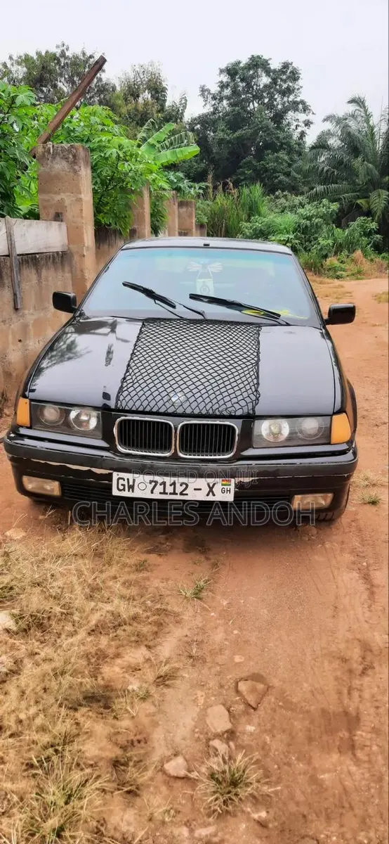 BMW 316i 2009 Black · Photo 1