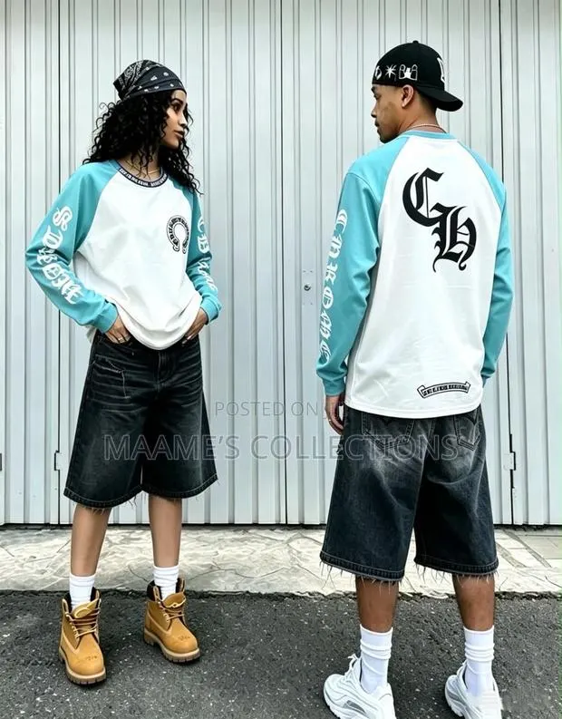 Men’s and Women’s Stylish Long Sleeve Sweatshirt · Photo 1