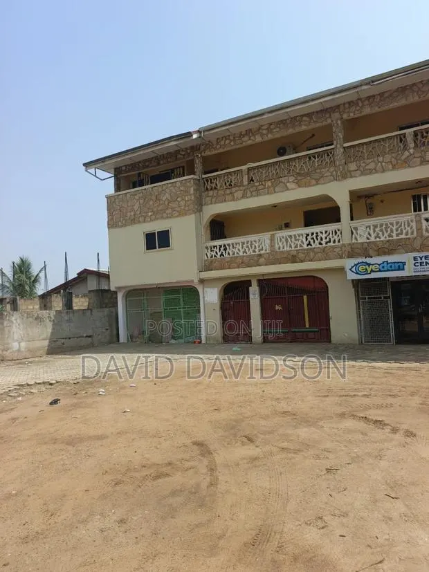 4 Units of 2 Bedroom Apartment With a Plot of Land · Photo 1
