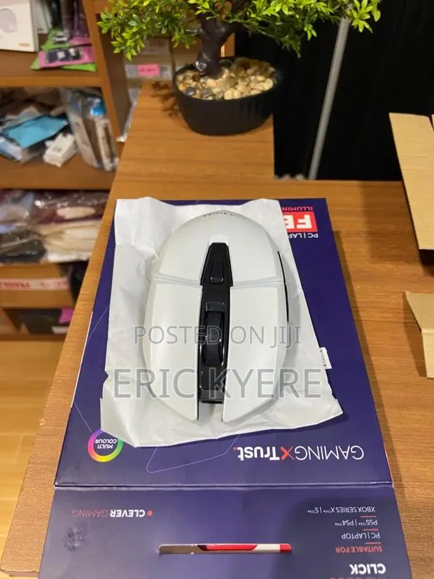 Wireless Gaming Mouse · Photo 1