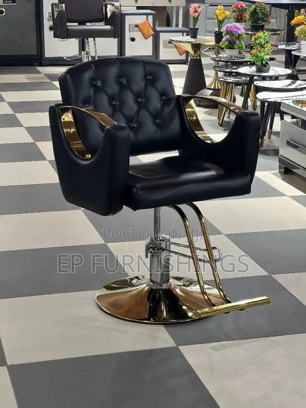 Saloon/Barbershop Chair · Photo 3