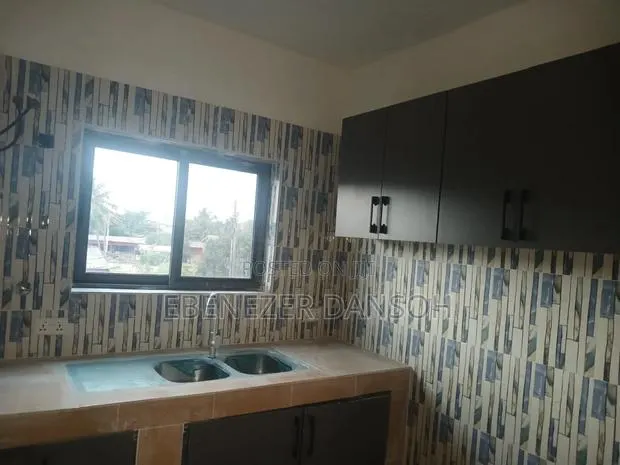 2bdrm Apartment in Alloway, Tsui-Bleoo for rent · Photo 1