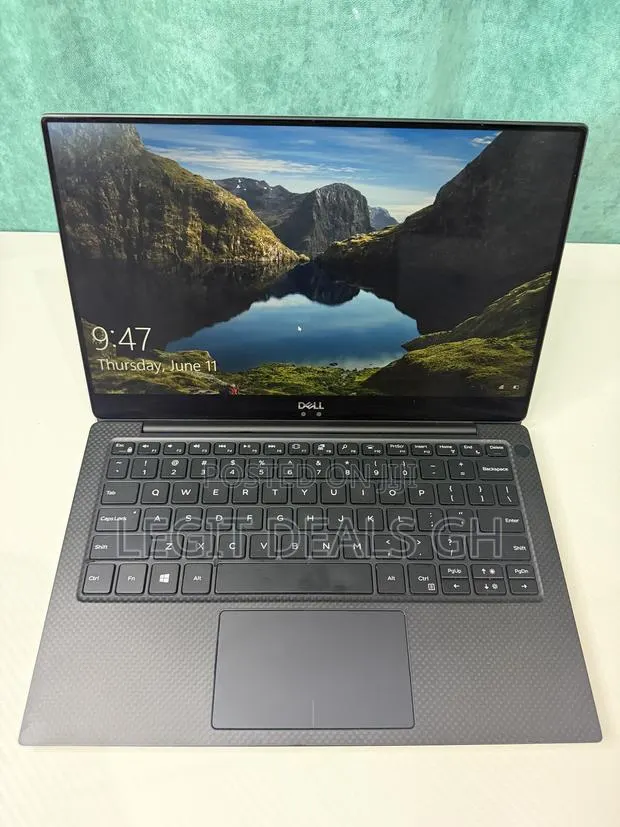 Laptop Dell XPS 13 9370 4GB Intel Core i5 SSD 128GB · Photo 1