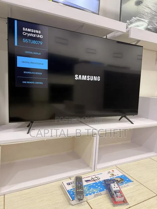 55inches Samsung Crystal Uhd HDR Smart Machine · Photo 1
