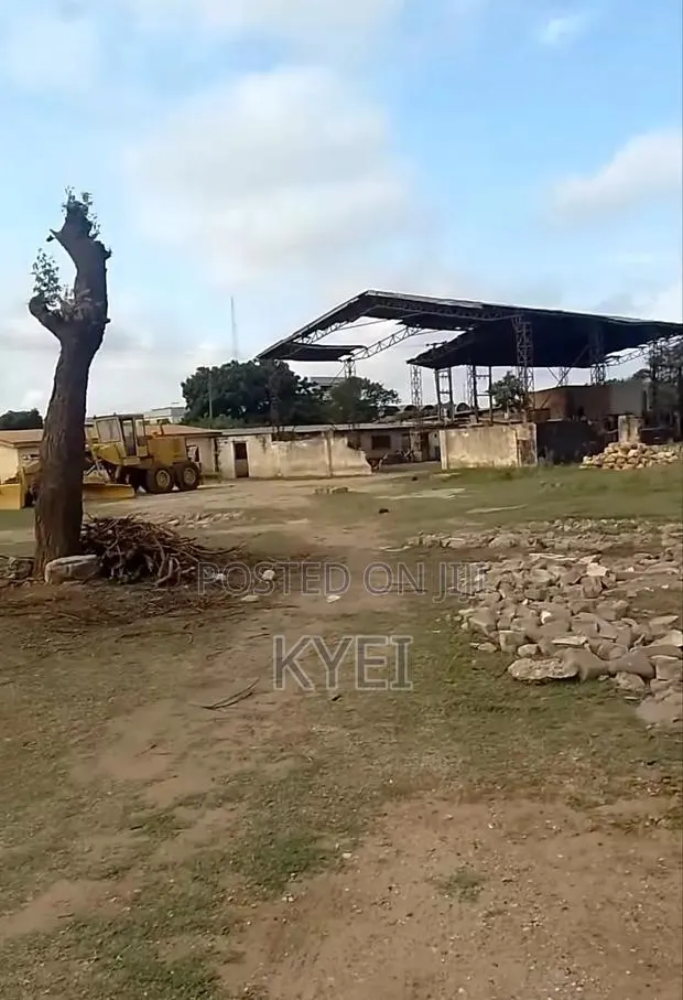 Industrial Property For Sale · Photo 4