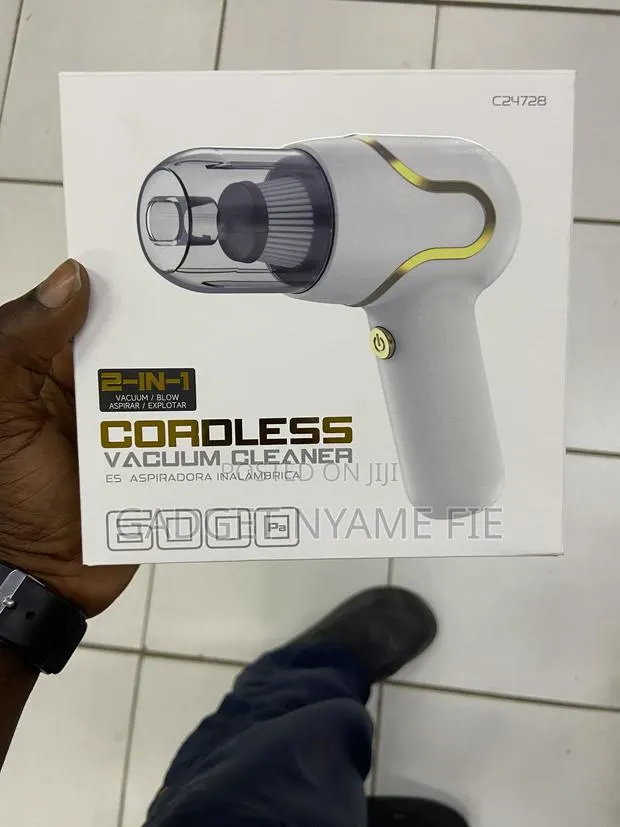Rechargeable Cordless Vaccum Cleaner · Photo 1