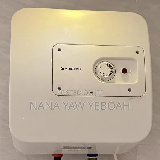 Ariston Electric Storage Water Heater, 30 Litres. · Photo 1
