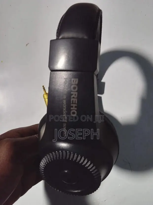 Headphone Monitor Studio Headset · Photo 1
