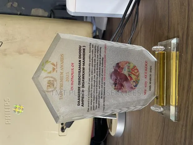 Crystal Award Plaque Customization · Photo 1