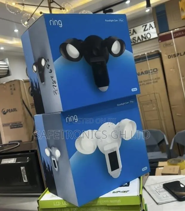 Kindly Buy (Black) Ring Floodlight Cam Plus · Photo 1