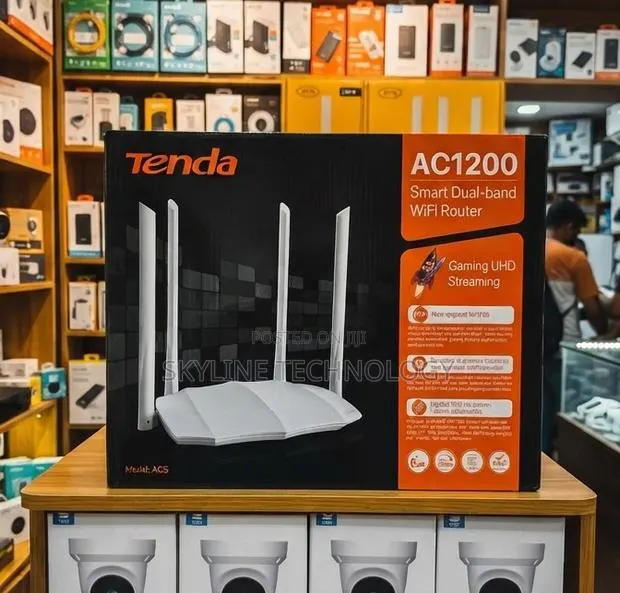 Tenda AC5 AC1200 Smart Dual-Band WiFi Extender and Access Point Router · Photo 1