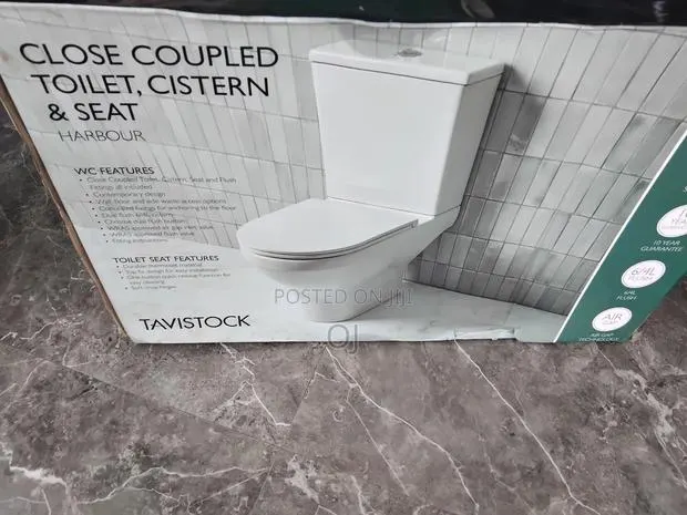 Harbour Close Coupled Toilet, Cistern Seat