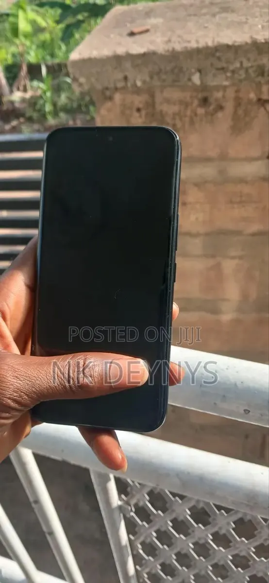 Tecno Camon 50 Pro 256 GB · Photo 1