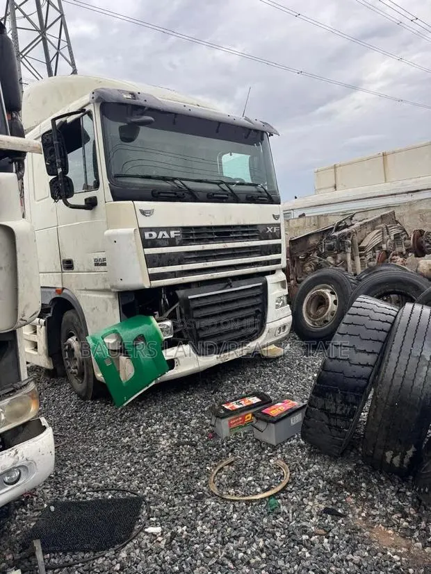 Foreign Used Daf Xf Truck · Photo 1