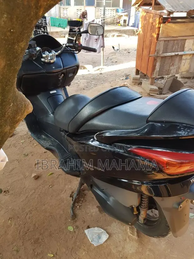 Honda Forza 2012 Black · Photo 1