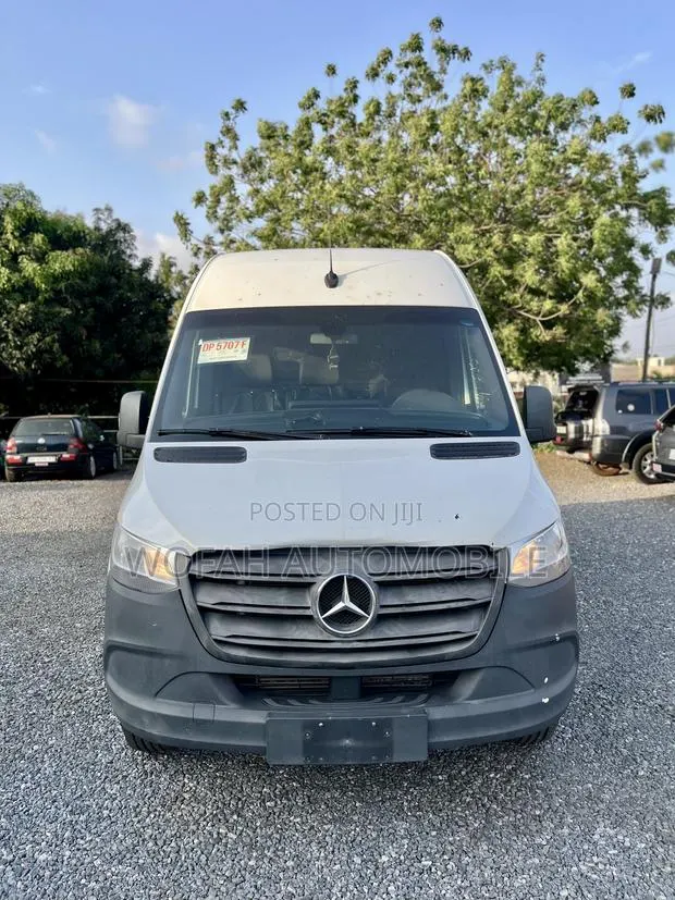 Mercedes-Benz Sprinter 2020 White · Photo 1