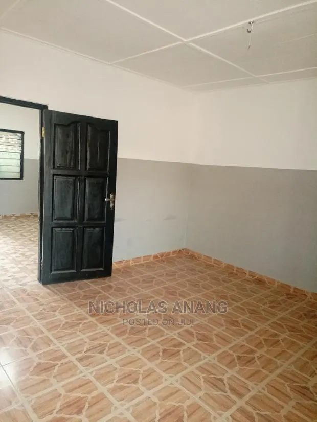 1bdrm House in Bush Road, New Town for Rent · Photo 1