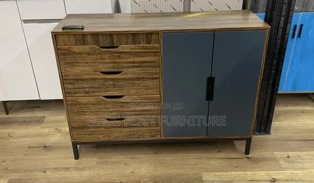 Low Cabinet 1.4 · Photo 1