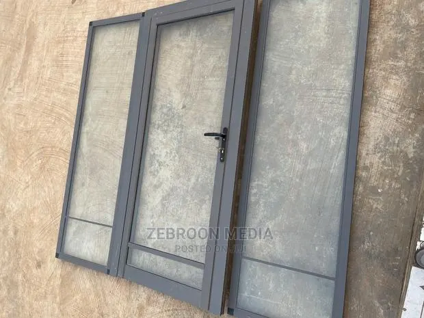 Transparent Glass Door For Shops · Photo 1