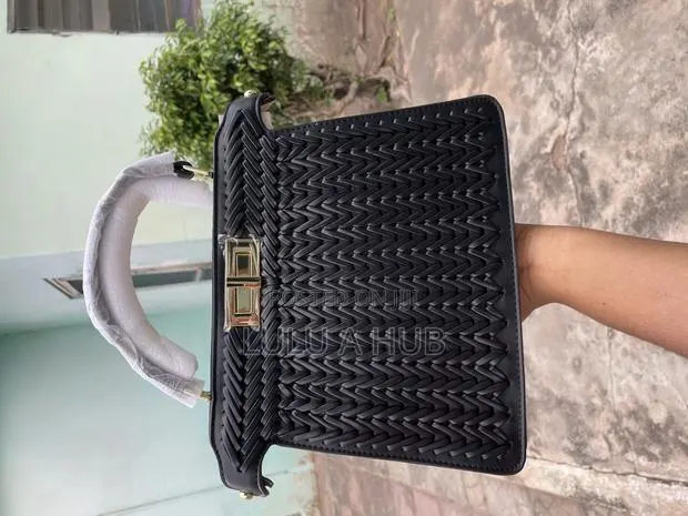 Black Ladies Hand Bag · Photo 1