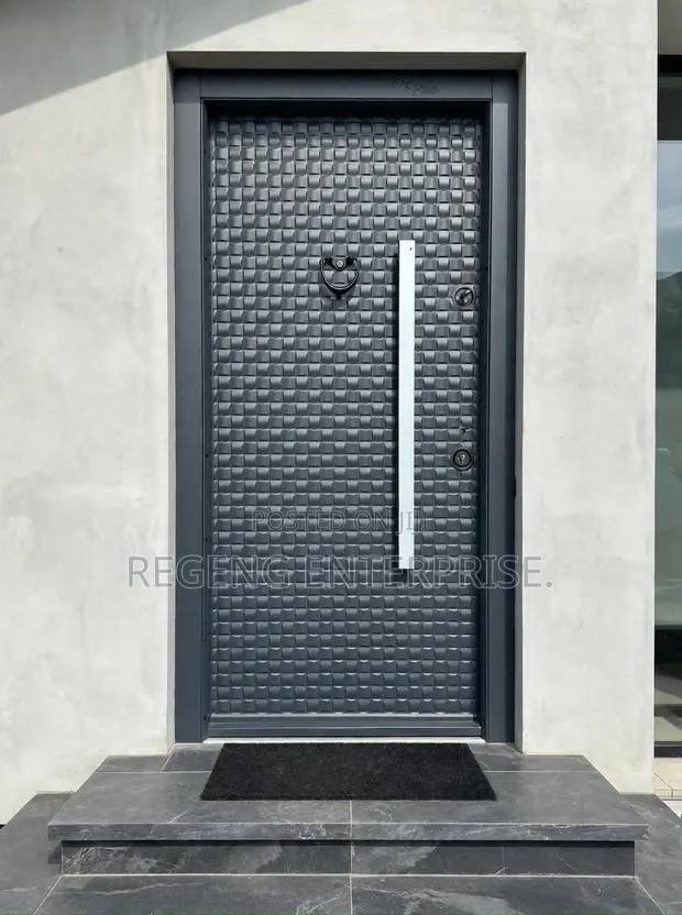 Quality Heavy (2) Locks. · Photo 1