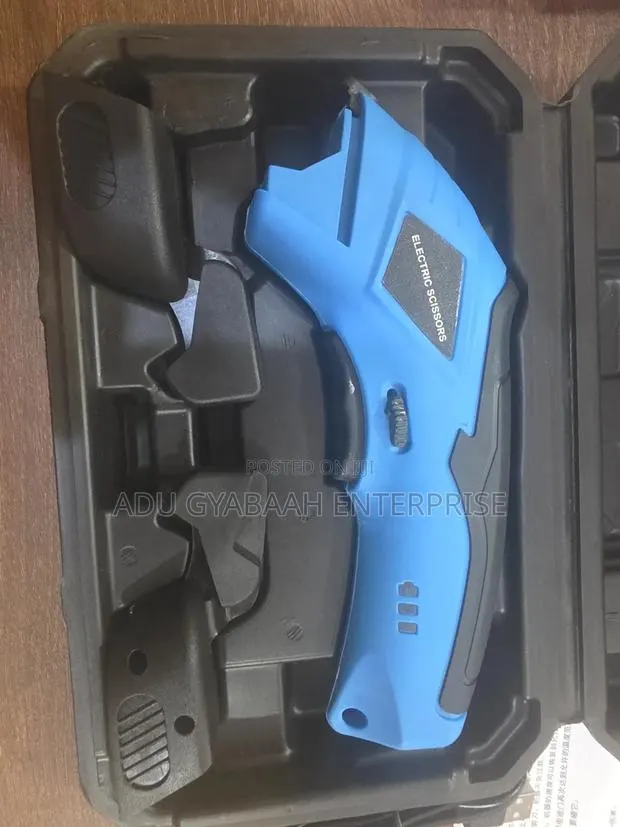 Rechargeable Electric Scissors · Photo 1