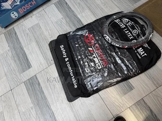 2016,2018,2020,2022,2023,2024 Floor Mats for Toyota Tacoma,Tundra · Photo 1