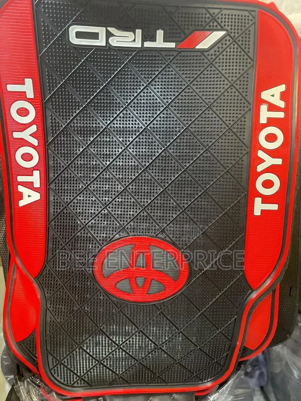 Deluxe Latex Branded Car Floor Mats for Toyota and Honda Cars · Photo 1