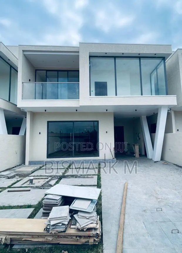 4bdrm House in School Junction, for sale · Photo 1