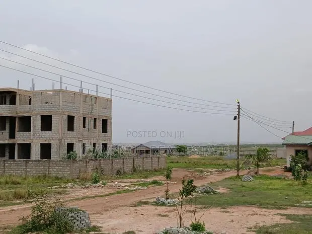 Expansive 70x100ft Luxury Estate Plot in Avenue Enclave · Photo 1