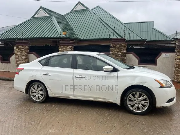 Nissan Sentra S 4dr Sedan (1.8L 4cyl 6M) 2015 White · Photo 6
