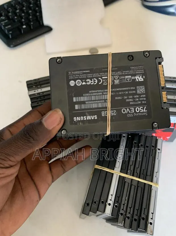 Solid State Drive · Photo 1