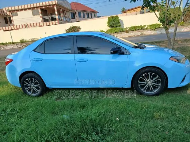 Toyota Corolla 2015 Blue · Photo 1
