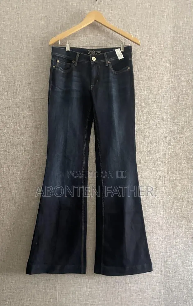 Hard Jeans · Photo 1
