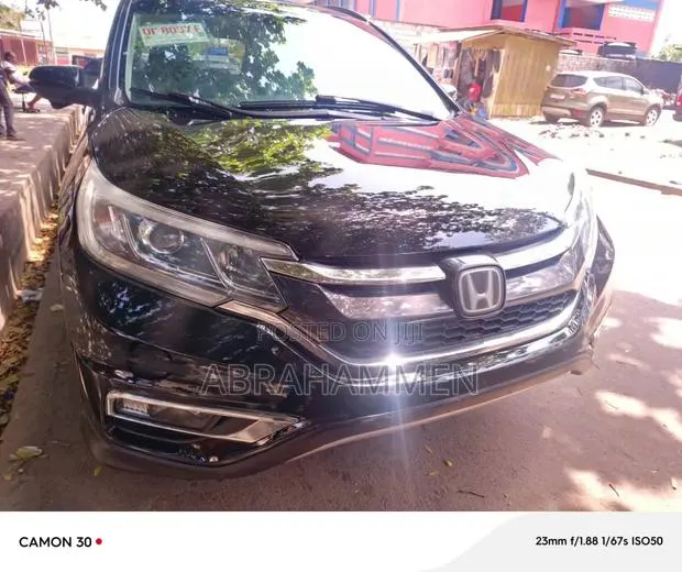 Honda CR-V 2016 Black · Photo 1