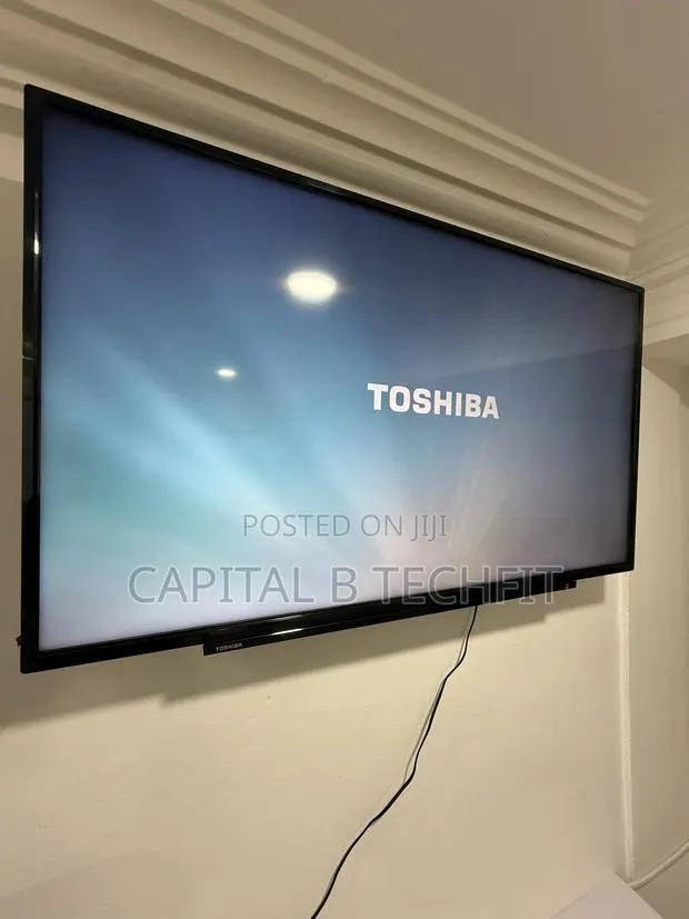 50inches Full Digital Satellite Ultra Hd Led Smart Toshiba TV · Photo 1
