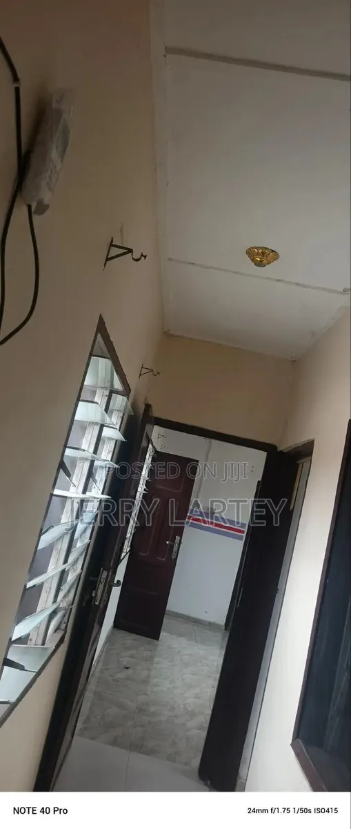 2bdrm Apartment in Dansoman Exhibition for rent · Photo 1