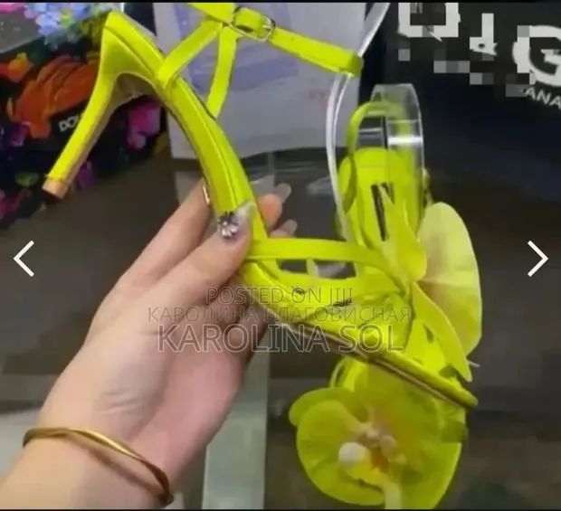 Summer Sandals in Yellow With a Large Flower. · Photo 1