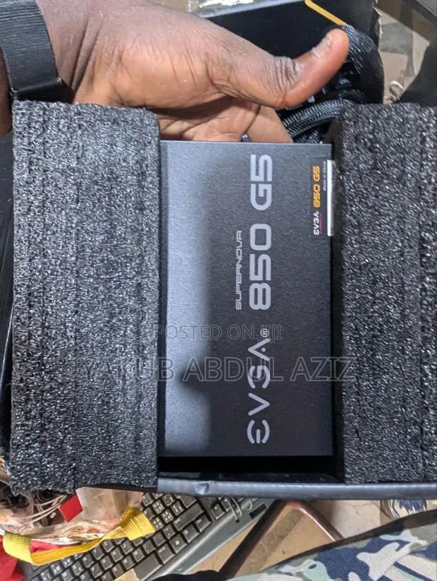Brand New in Box Gaming Power 850w · Photo 1