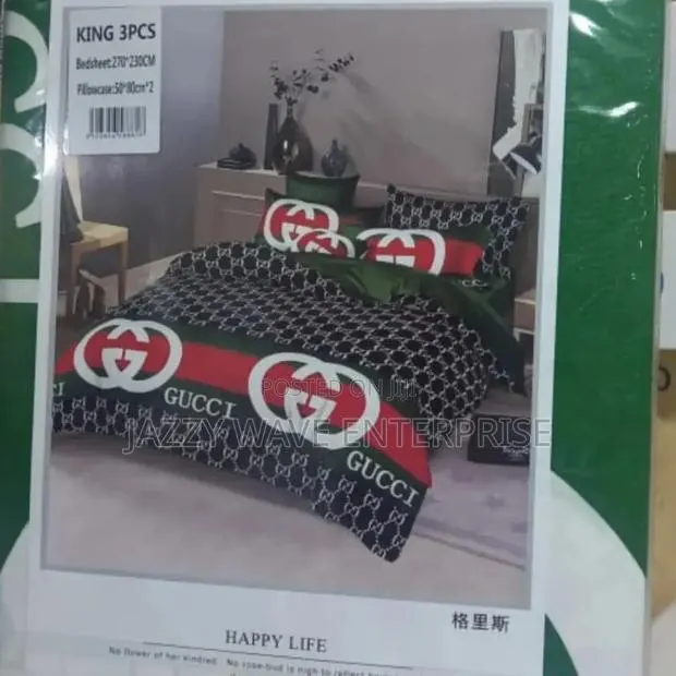 Queen Size Bedsheet · Photo 1